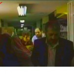 توهین فیلم یک خانواده محترم عکس امام نام الله آتش