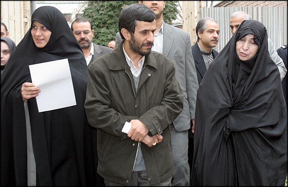 احمدی نژاد و رهنورد