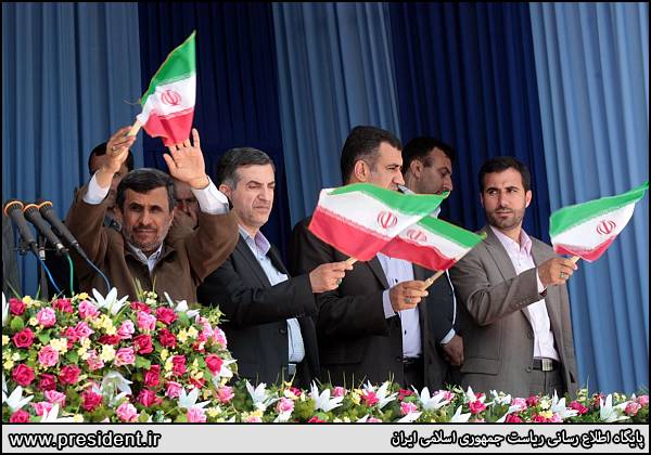 احمدی نژاد و مشایی